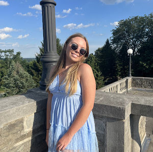 Meet your Posher, Lauren